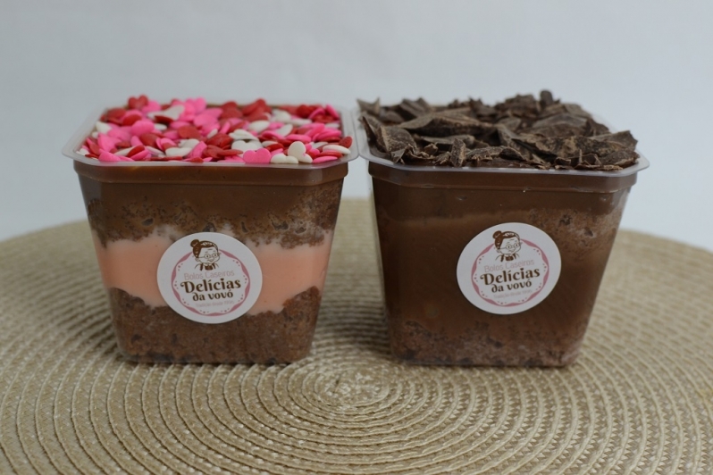 Bolo de Pote com Morango Região Central - Bolo de Pote de Chocolate